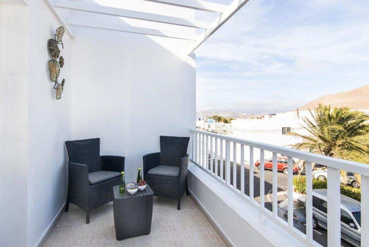 Apartamento Atenea San Bartolomé Екстериор снимка